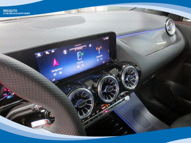 MERCEDES-BENZ GLA 200 usata, con Alzacristalli elettrici