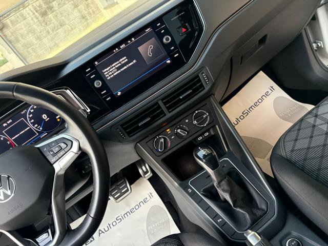 VOLKSWAGEN Taigo usata, con Touch screen