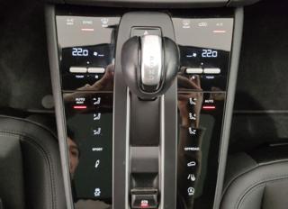 PORSCHE Macan usata, con Sedile posteriore sdoppiato