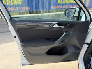 VOLKSWAGEN Tiguan usata, con Bracciolo