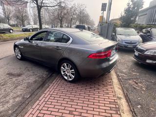 JAGUAR XE usata, con Alzacristalli elettrici