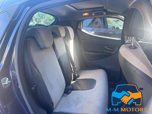 LANCIA Ypsilon usata, con Fendinebbia