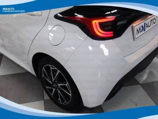 TOYOTA Yaris usata, con Specchietti laterali elettrici