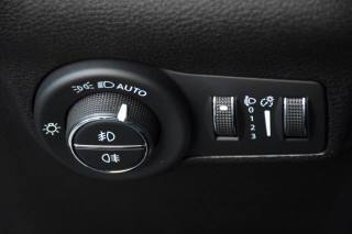 JEEP Compass usata, con Volante in pelle