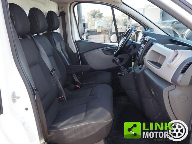 RENAULT Trafic usata 17