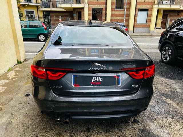 JAGUAR XF usata, con Autoradio