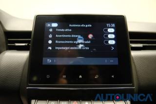 RENAULT Clio usata, con Luci diurne