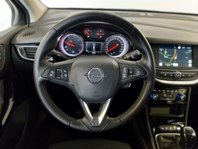 OPEL Astra usata, con Autoradio