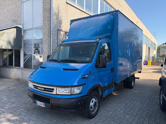 IVECO Daily usata, con Alzacristalli elettrici