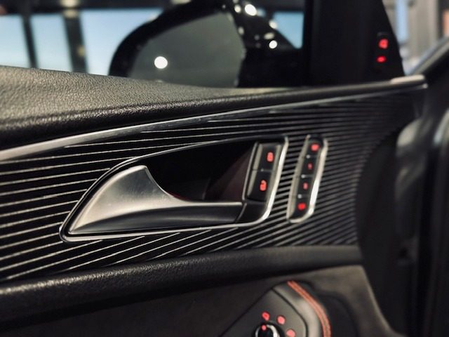 AUDI A6 usata, con Volante in pelle