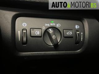 VOLVO V40 Cross Country usata, con Volante in pelle