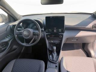 TOYOTA Yaris Cross usata, con Autoradio
