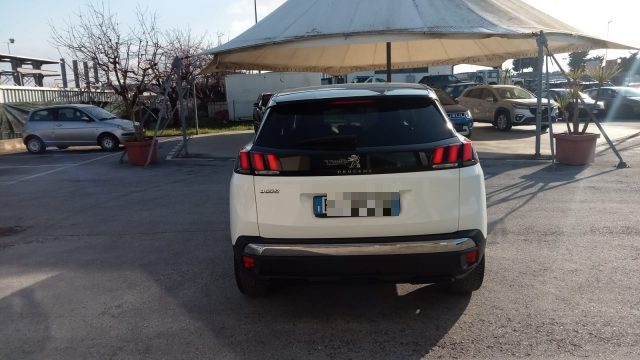 PEUGEOT 3008 usata, con Autoradio