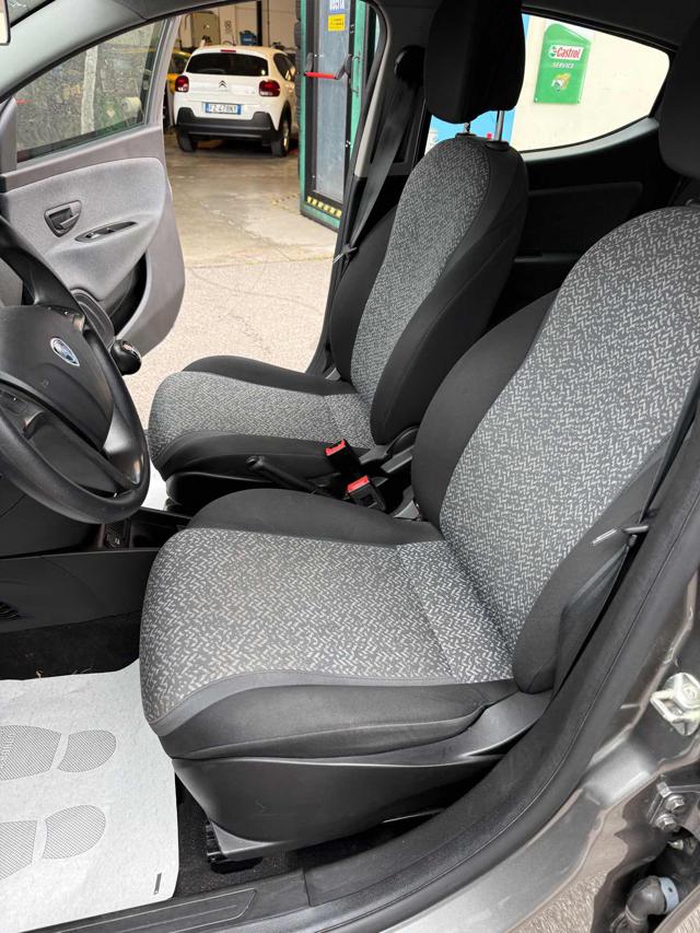 OPEL Corsa usata, con Climatizzatore