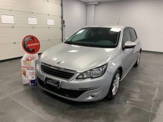 PEUGEOT 308 usata, con Luci diurne LED