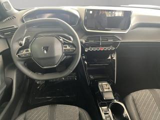 PEUGEOT 2008 usata, con Fari LED