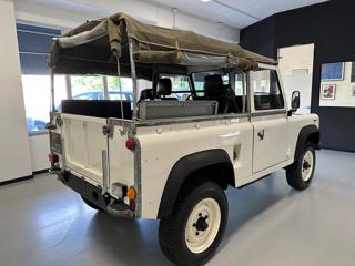 LAND ROVER Defender usata 4