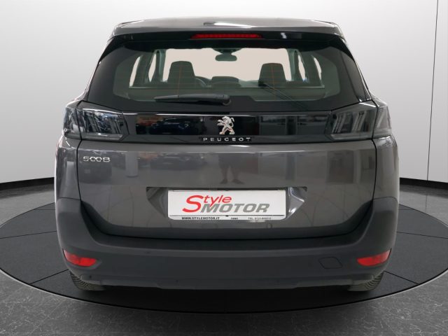 PEUGEOT 5008 usata, con Fari LED