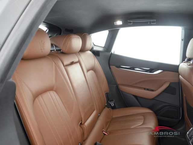 MASERATI Levante usata 10