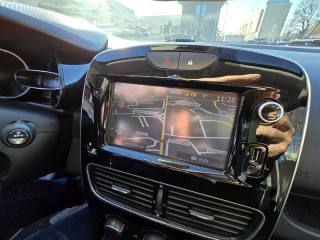 RENAULT Clio usata, con Autoradio digitale