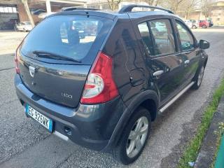 DACIA Sandero usata, con Autoradio