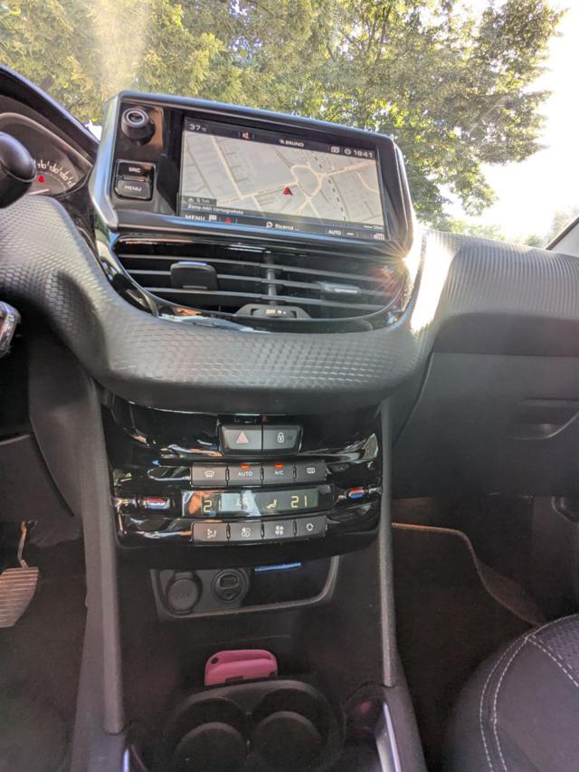 PEUGEOT 208 usata, con Servosterzo