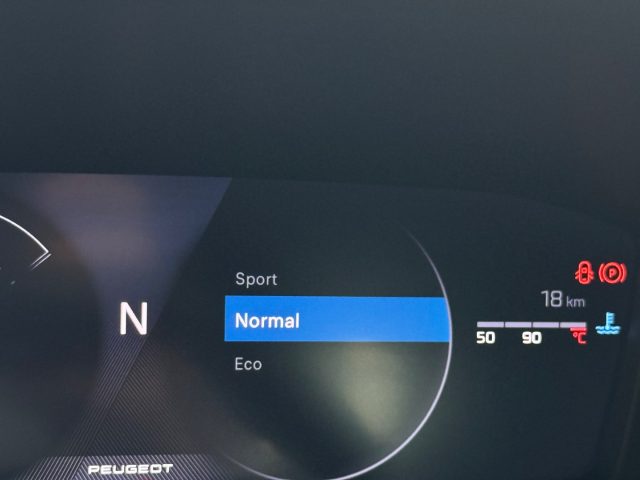 PEUGEOT 2008 usata, con MP3