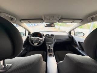 TOYOTA Avensis usata 49