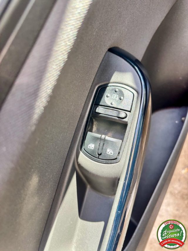 OPEL Corsa usata, con Controllo trazione