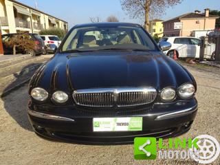 JAGUAR X-Type usata, con Cruise Control