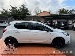 OPEL Corsa usata, con Autoradio
