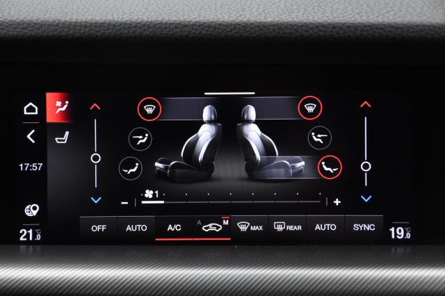 ALFA ROMEO Stelvio usata, con Portellone posteriore elettrico