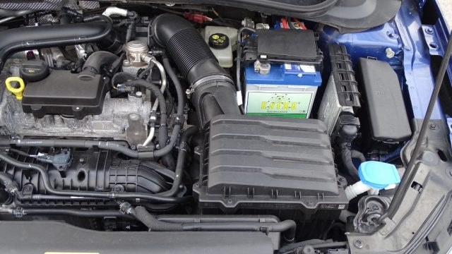 VOLKSWAGEN Polo usata 121