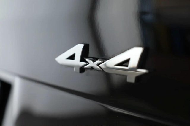 MERCEDES-BENZ Vito usata, con Servosterzo