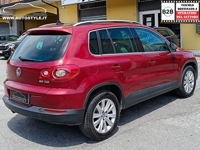 VOLKSWAGEN Tiguan usata, con Autoradio