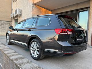 VOLKSWAGEN Passat Variant usata, con Autoradio
