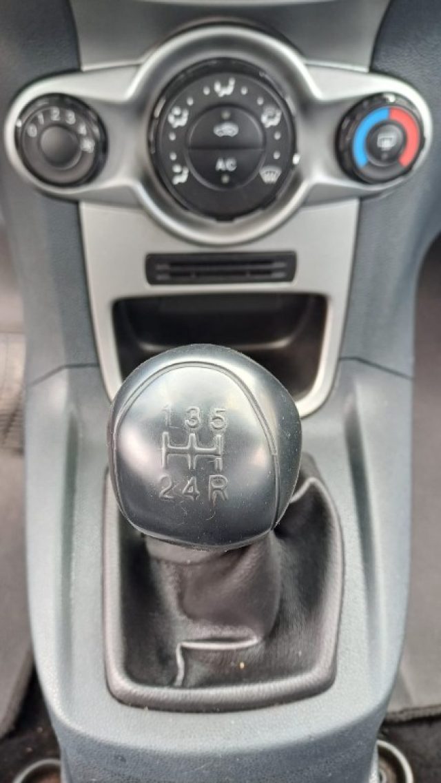 FORD Fiesta usata, con Servosterzo
