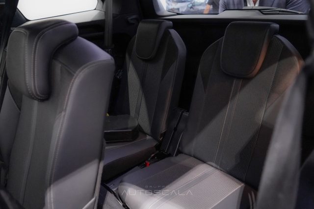 PEUGEOT 5008 usata, con Vivavoce