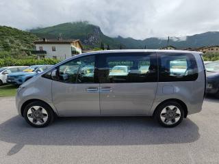 HYUNDAI Staria usata, con Airbag