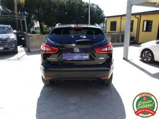 NISSAN Qashqai usata, con Autoradio