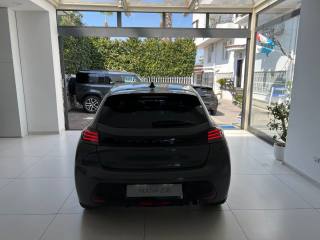 PEUGEOT 208 usata, con Bracciolo