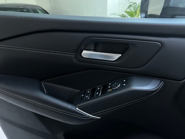 NISSAN Qashqai usata, con Lettore CD