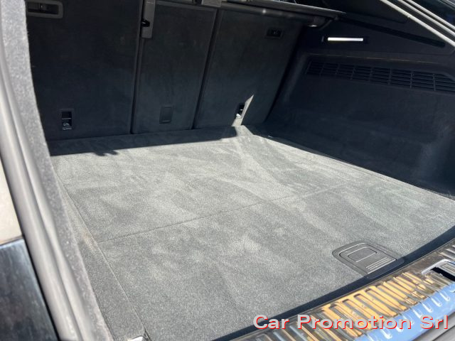 AUDI Q8 usata, con Park Distance Control