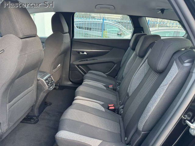 PEUGEOT 5008 usata, con ESP