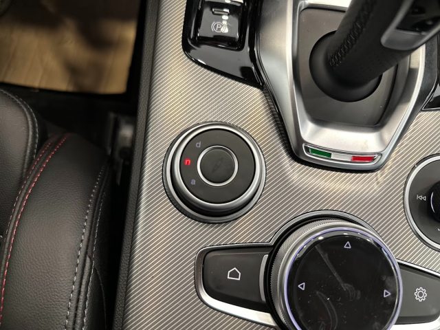 ALFA ROMEO Stelvio usata, con Monitoraggio pressione pneumatici