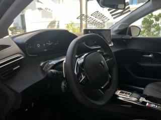 PEUGEOT 208 usata, con Volante multifunzione