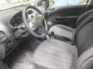 OPEL Corsa usata, con Autoradio