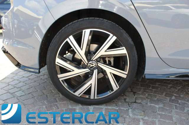 VOLKSWAGEN Golf usata, con Autoradio