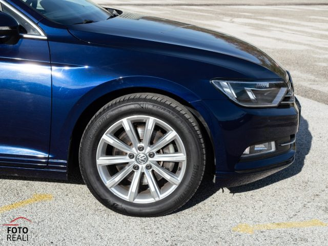 VOLKSWAGEN Passat Variant usata, con Bluetooth