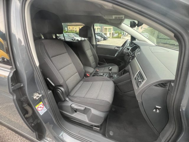VOLKSWAGEN Touran usata, con ESP